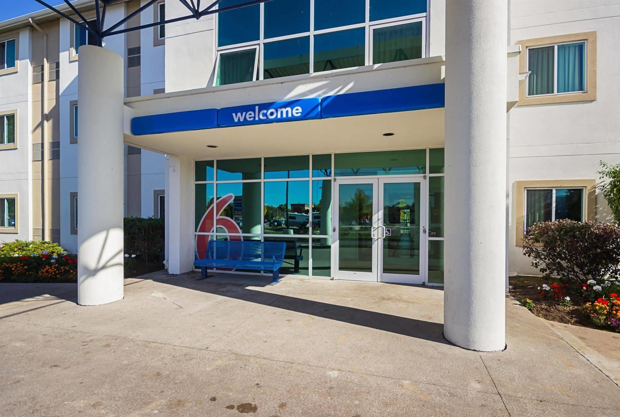 Motel 6-Whitby, On - Toronto East מראה חיצוני תמונה