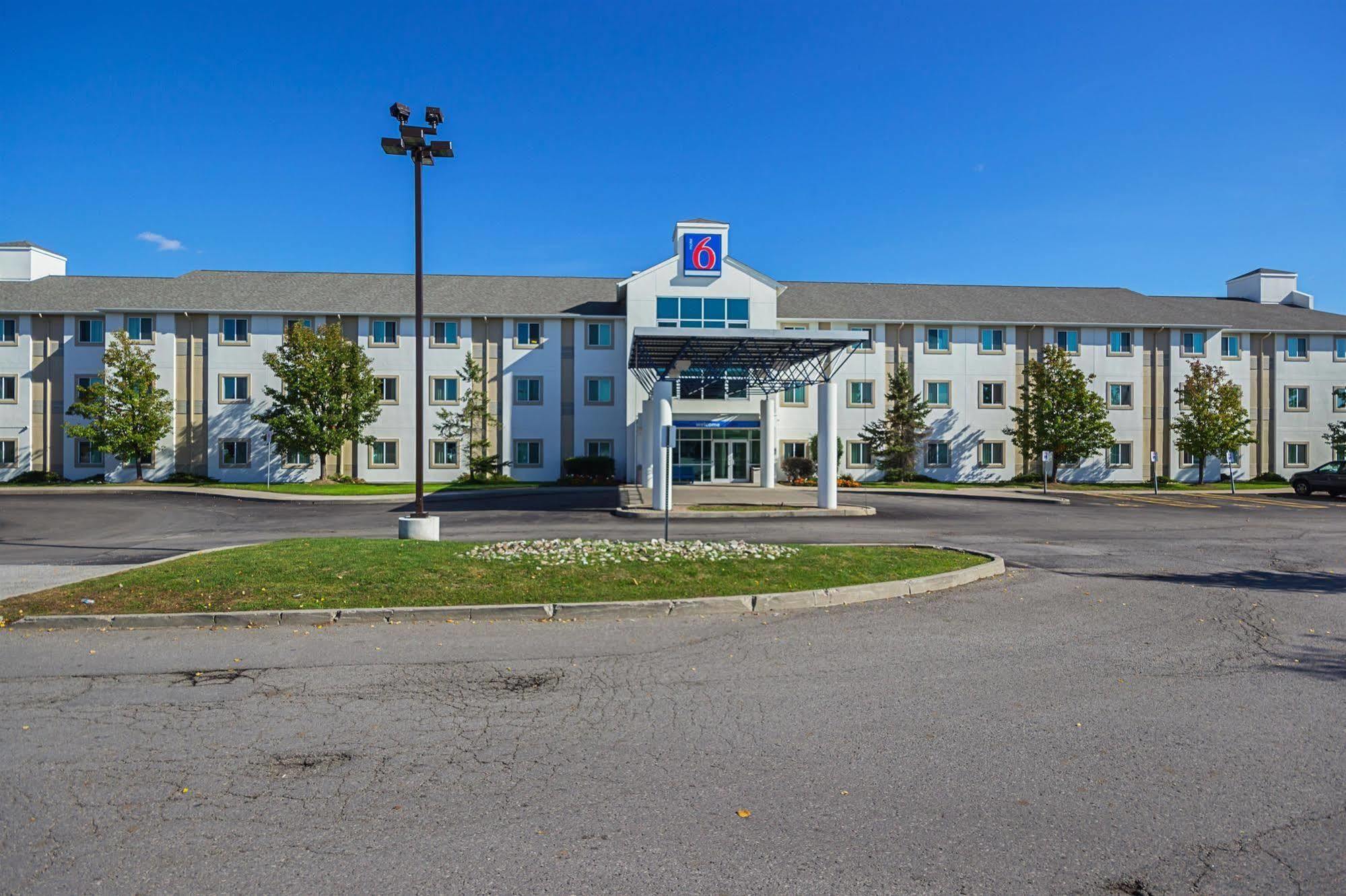 Motel 6-Whitby, On - Toronto East מראה חיצוני תמונה